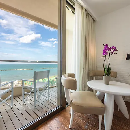 Excelsior 5* Pesaro