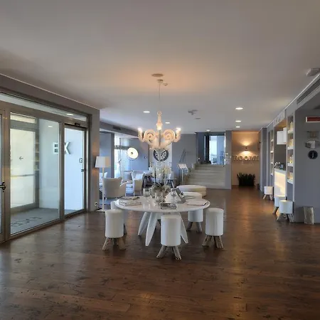 Hotel Excelsior Hotel, & Lido - Preferred & 5*