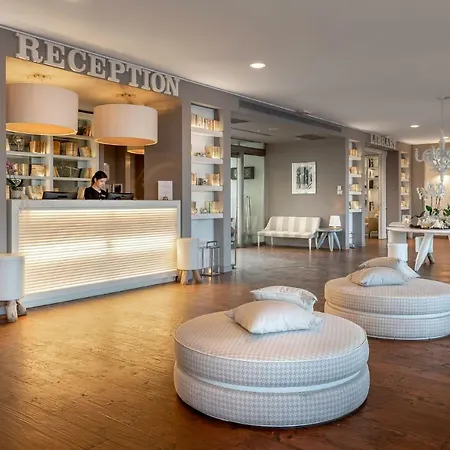 Excelsior Hotel, & Lido - Preferred & Hotell 5*