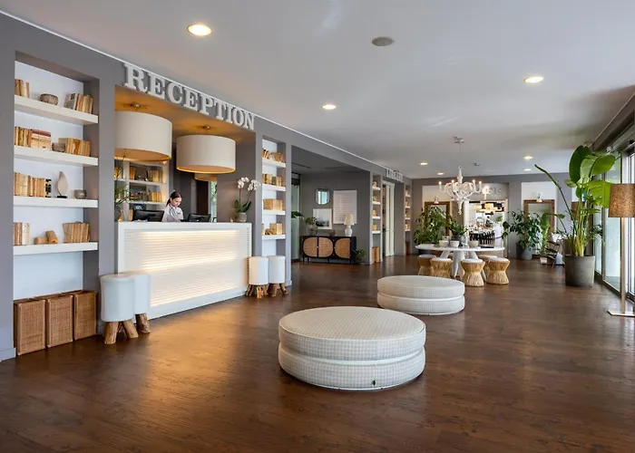 Excelsior Hotel, & Lido - Preferred & 5*