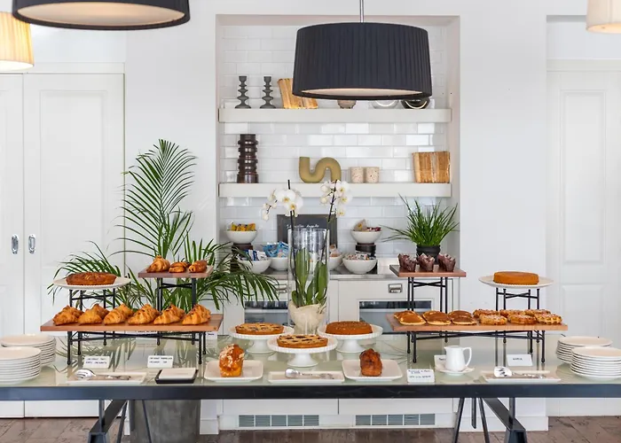 Excelsior Hotel, & Lido - Preferred & Hotel Pesaro