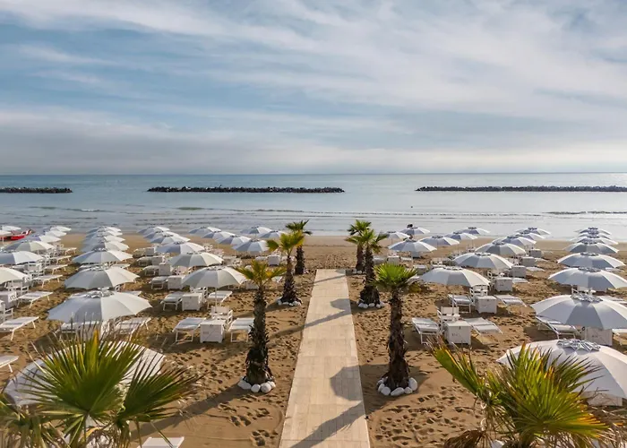 Hotel Excelsior Hotel, & Lido - Preferred & 5*